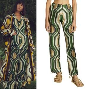 Printed Straight-Leg Pants in Green Geometric Print